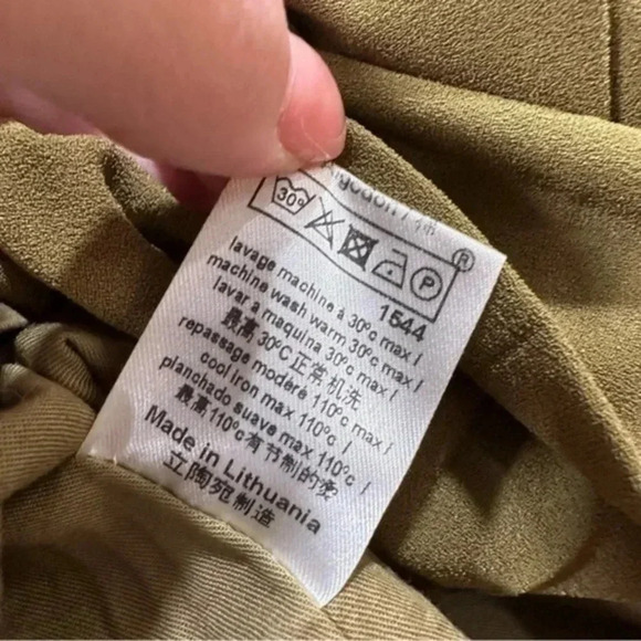 Mademoiselle TARA designed by Tara Jarmon pleated mini skirt 38 (2) - Picture 8 of 10